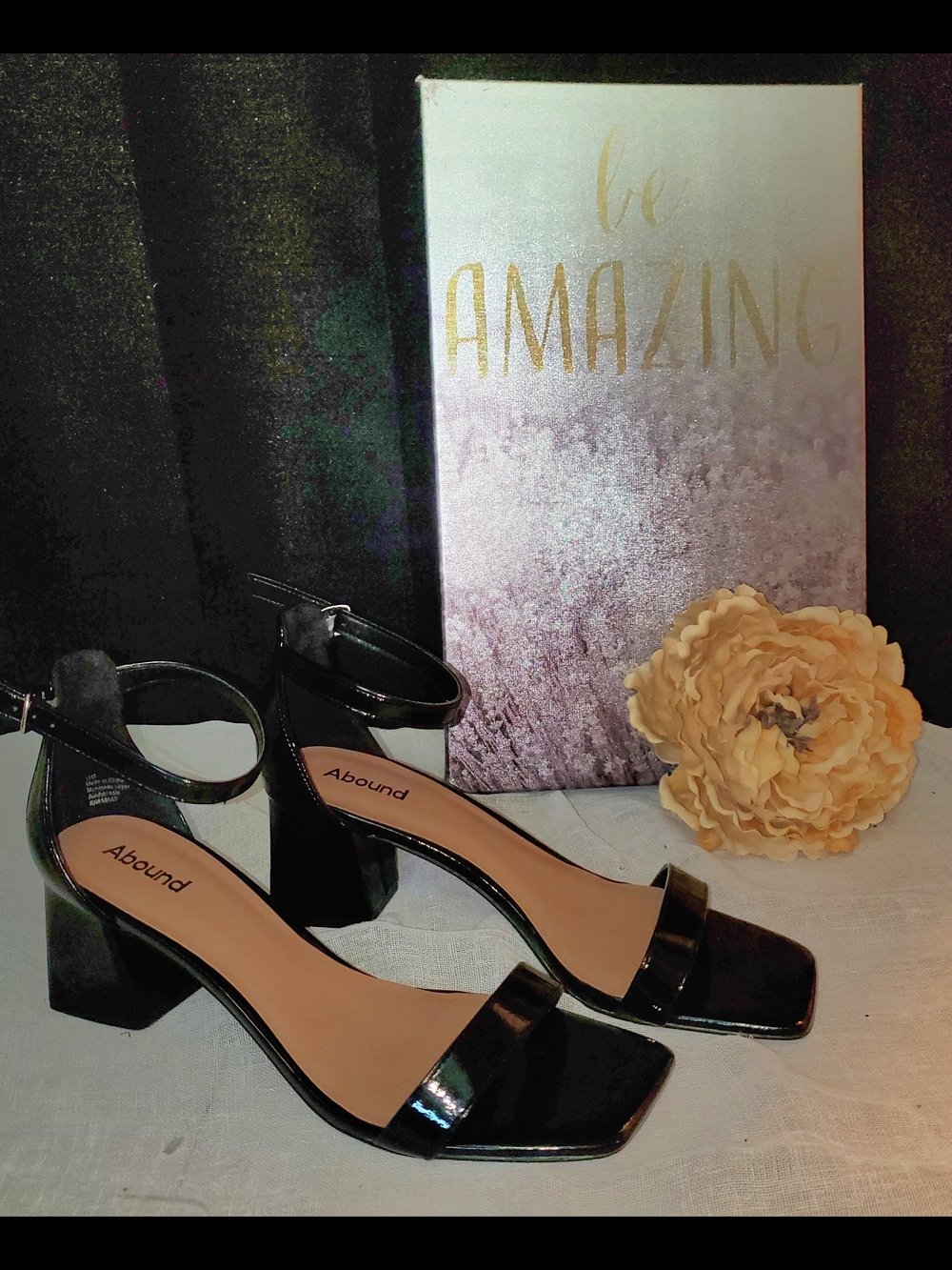 Abound SZ 11 Black Patent Finn Ankle-Strap Block Heels Sandals